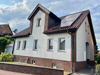 Hausansicht -Monteurwohnung untere Etage 