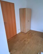 Kleiderschrank Zimmer