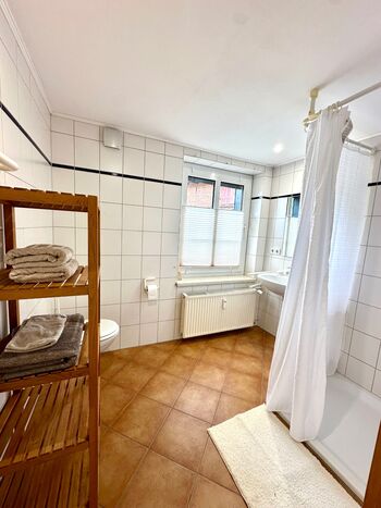 Monteurwohnung in Dähre – 55 m², Küche, Bad, TV, Parkplatz Bild 3