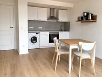 ERF16 / TOMASZ-LIVING in MÜHLHAUSEN - Küche + Parkplatz + WLAN Bild 2