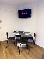Modernes Apartment im Zentrum + Parkplätze Bild 7