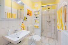 Zentrumsnahes, helles Apartment Bild 6