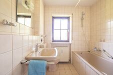 Ferienwohnung mit Seeblick (Dießen am Ammersee) Bild 7