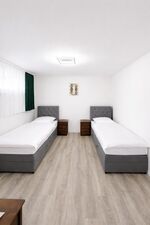 Apartments | WLAN, Smart TV, Küche, WM, Trockner, Parkplätze (LKW) Bild 6