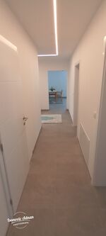 Zwei Häuser zur Vermietung mit großem Parkplatz vor dem Haus Bild 15