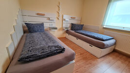 Schlafzimmer auch als Doppelbett konfigurierbar