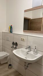 Monteur Unterkunfte Thüringen Küche Bad Stellplatz LKW PKW Bild 8