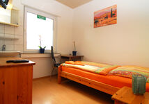 Einzel-, 2-Bett-, 3-Bett- und 4-Bettzimmer in Eschweiler Bild 1