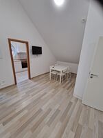 Essecke mit Fernseher