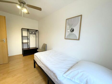 Monteurwohnung Ravensburg – WLAN, Parkplatz, Balkon Bild 4