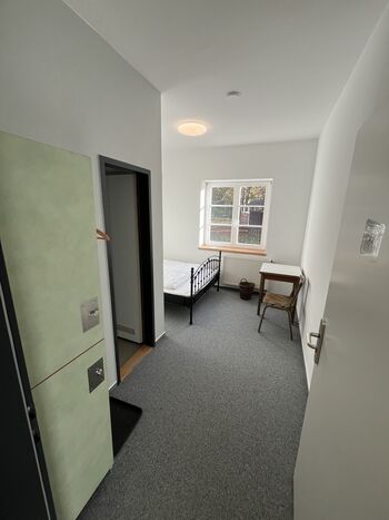 Berghaus über dem See - Hostel Bild 4