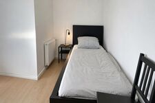 BLN10 / TOMASZ-Living in Berlin-Pankow – 9 Zimmer, WLAN & Küche Bild 8