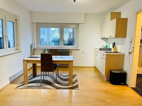 Ganzes Haus in Zentraler Lage Bild 2