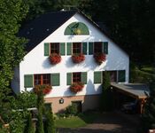Max 21 Personen/ 3 WE / Terrasse/ Garten /5 Bäder/ free park Bild 1