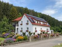 FW Rosenhof und FW Lotusblüte mit großem Garten Bild 1