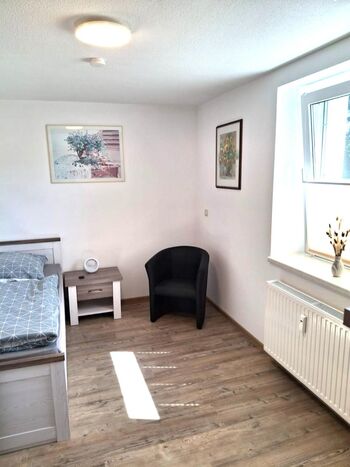 3 Einzelzimmer / Wohnküche / Grillplatz Bild 4