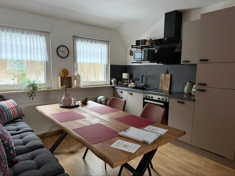 Geräumige Sitzgelegenheit 