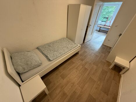 8x Einzel- oder Doppelzimmer | 2 bis 16 Monteure | TV | Küche | Internet Bild 3