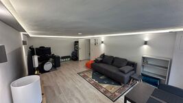 moderne Wohnung mit Küche und Stellplatz Bild 8