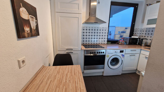 Wohnung für 3-6 Leute in der Nähe von BP Picture 3