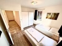 Mehrere DZ und EZ - Komplette Etage für Große Gruppen Bild 22