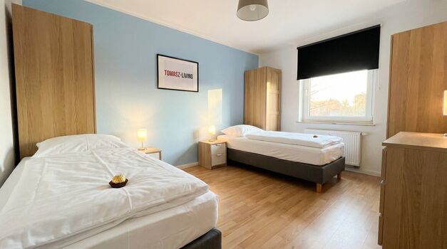 MH10 / TOMASZ-LIVING in ESSEN - Ruhige Zimmer + Kühlschrank Bild 3