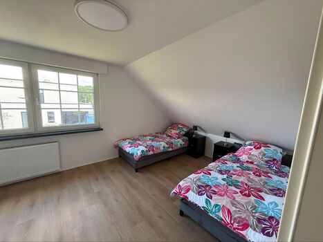 Monteurwohnung Sundern | Parkplätze | WLAN | Waschen | Trocknen Bild 5