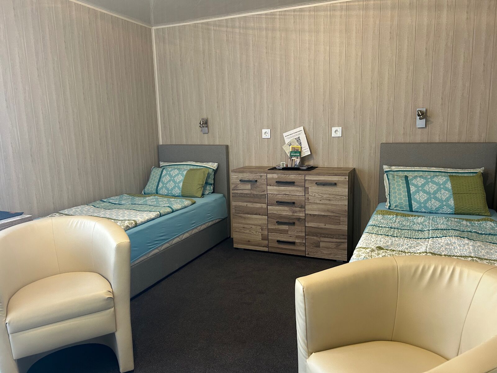 2-Bett-Zimmer