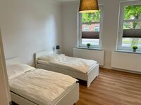 Großes Haus auf 2 Etagen*2x Küche*2x Badezimmer*10 Betten Bild 2