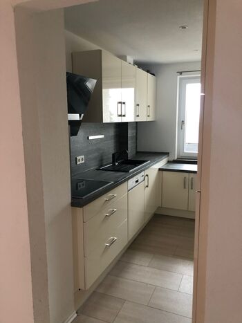 Follow your Dreams- Ruhige Lage, Nahe Uni, BWK, Strassenbahn, Einkaufen Bild 3