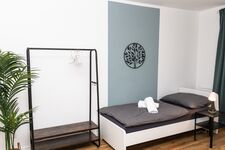 CosyHomes24 (GE07a) • Parkplatz • Wifi • Balkon Bild 6