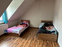 3-4 Zimmer Wohnung mit Bad und Küche Bild 2