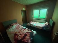3-4 Zimmer Wohnung mit Bad und Küche Bild 12
