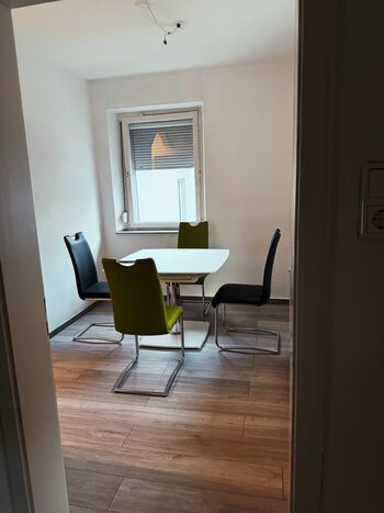 Zentrale Monteurwohnung in Neumarkt 4 Zimmer bis 6 Personen Bild 2