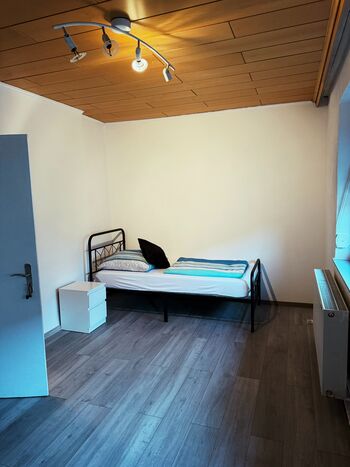 Zentrale Monteurwohnung in Neumarkt 4 Zimmer bis 6 Personen