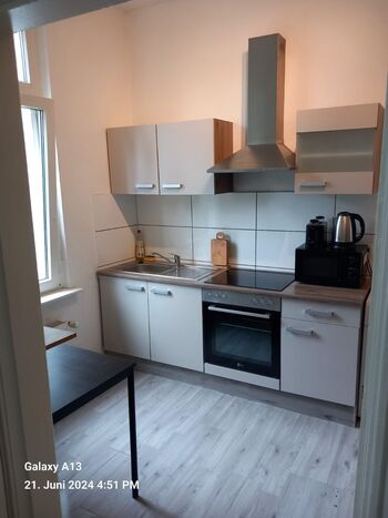 Zentral gelegen, gut ausgestattete Mitarbeiterunterkünfte. Picture 2