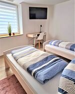 2 moderne Häuser bei Halle, 4 Zimmer, 8 getrennte Betten Bild 7