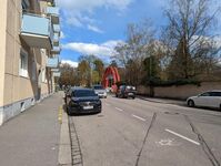 Straße vor dem Haus