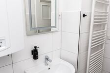 CosyHomes24 (GE09e) • Highspeed Wifi • Balkon • Stellplatz Bild 12