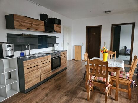 Küche und Essbereich