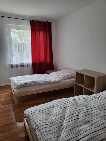 **** Hometime24 - Frisch renovierte Wohnung in Krefeld **** Bild 4