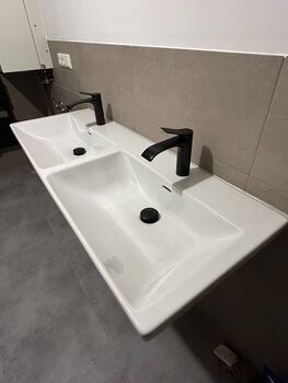 Ganze 4-Zimmer Wohnung, Küche und Bad mit bis zu 12 Betten Bild 4