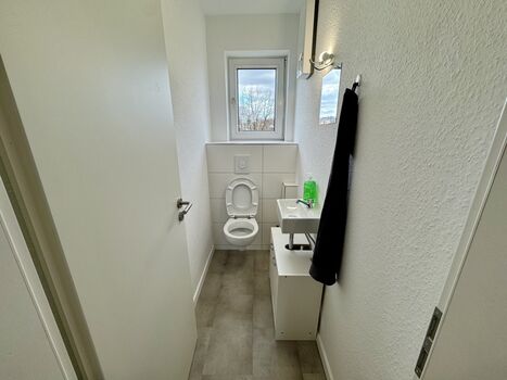 8 Schlafplätze in Wuppertal-Oberbarmen – 3 Schlafzimmer, Aufzug, Balkon