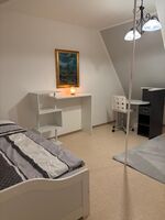 3. Zimmer (2tes Zimmer große Wohnung mit Küche und Bad)