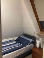 Zimmer 2 (separates Zimmer) mit Küche 