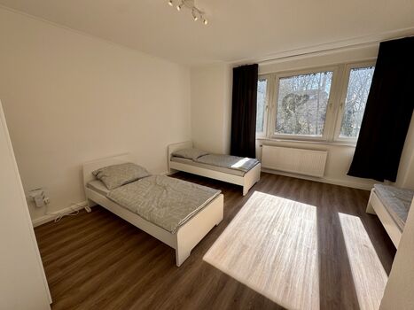 Monteurwohnung Solingen mit Stellplatz – 2 Schlafzimmer, bis 5 Personen