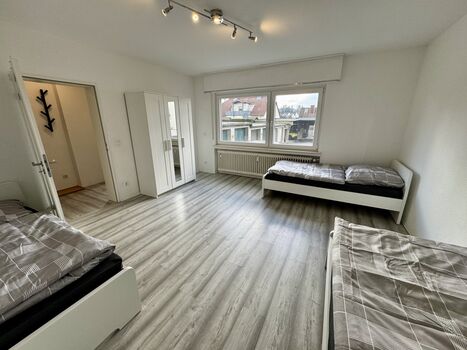 Monteurwohnung Solingen für 1–3 Personen – eigene Wohnung, Erdgeschoss
