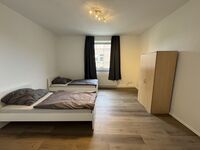 Monteurzimmer Solingen für 5 Personen – 2 Schlafzimmer, Stellplatz Bild 1