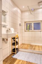 Weiden Krumpes, Parkplatz am Haus, WLAN, Balkon Bild 4