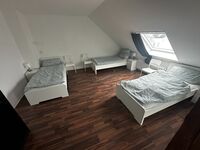 Monteurwohnung Krefeld 6-12 Betten 5,5 Zimmer 155 QM mit WLA Bild 14